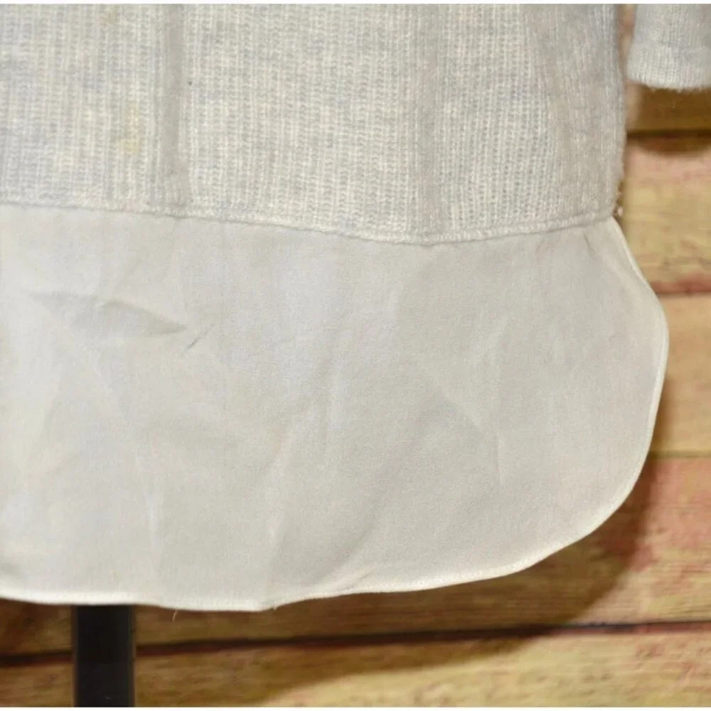 Neiman Marcus Cashmere Collection Neutral Beige Sweater Size L V-Neck Silk Hem - Picture 3 of 9